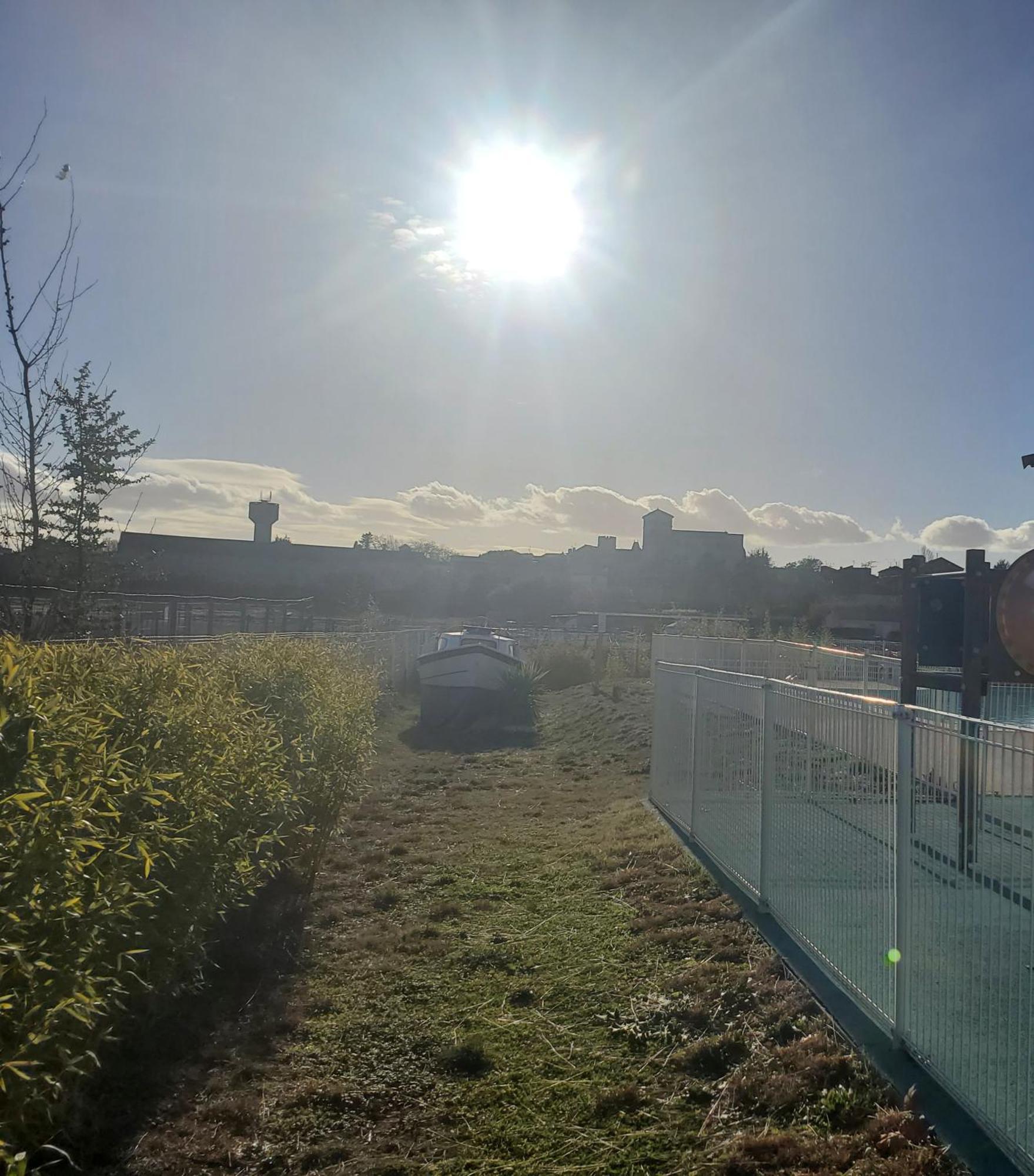 Le Canal Climatisation Wi-fi Parking Jardin Piscine 15 Mn De Beziers *