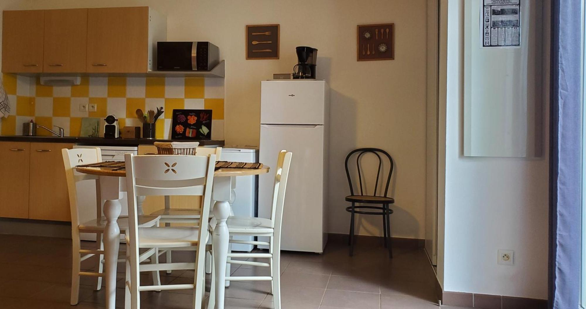 Le Canal Climatisation Wi-fi Parking Jardin Piscine 15 Mn De Beziers * Colombiers (Herault)