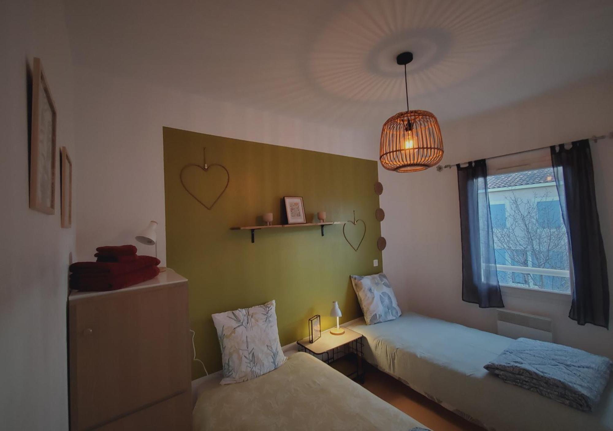 Holiday home Le Canal Climatisation Wi-fi Parking Jardin Piscine 15 Mn De Beziers